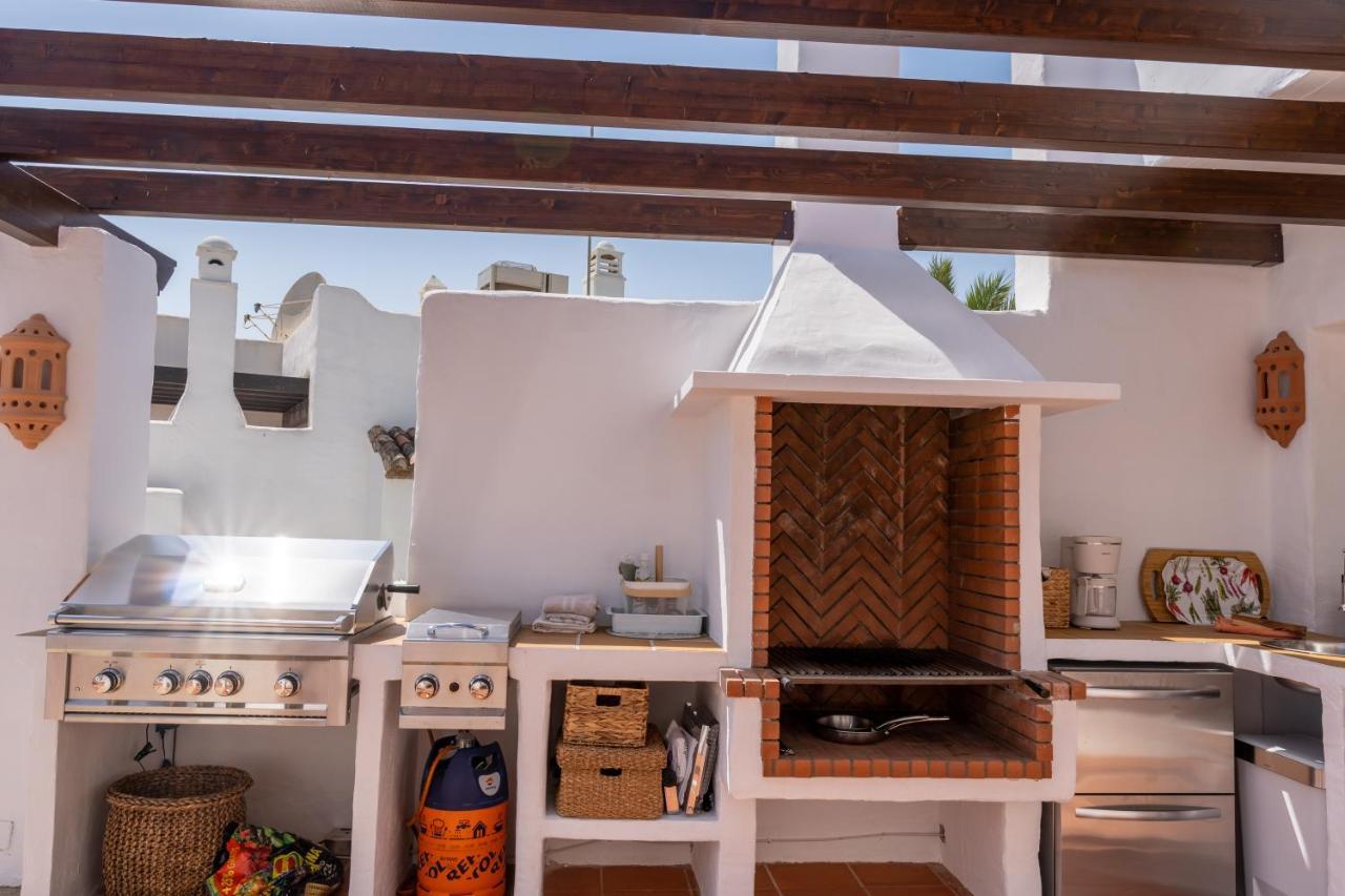 Luxurious Penthouse In Ventura Del Mar, Puerto Banus. Apartamento *