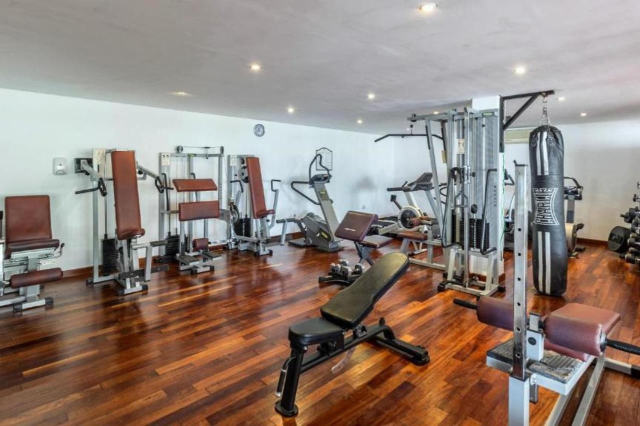 Luxurious Penthouse In Ventura Del Mar, Puerto Banus. Apartamento *